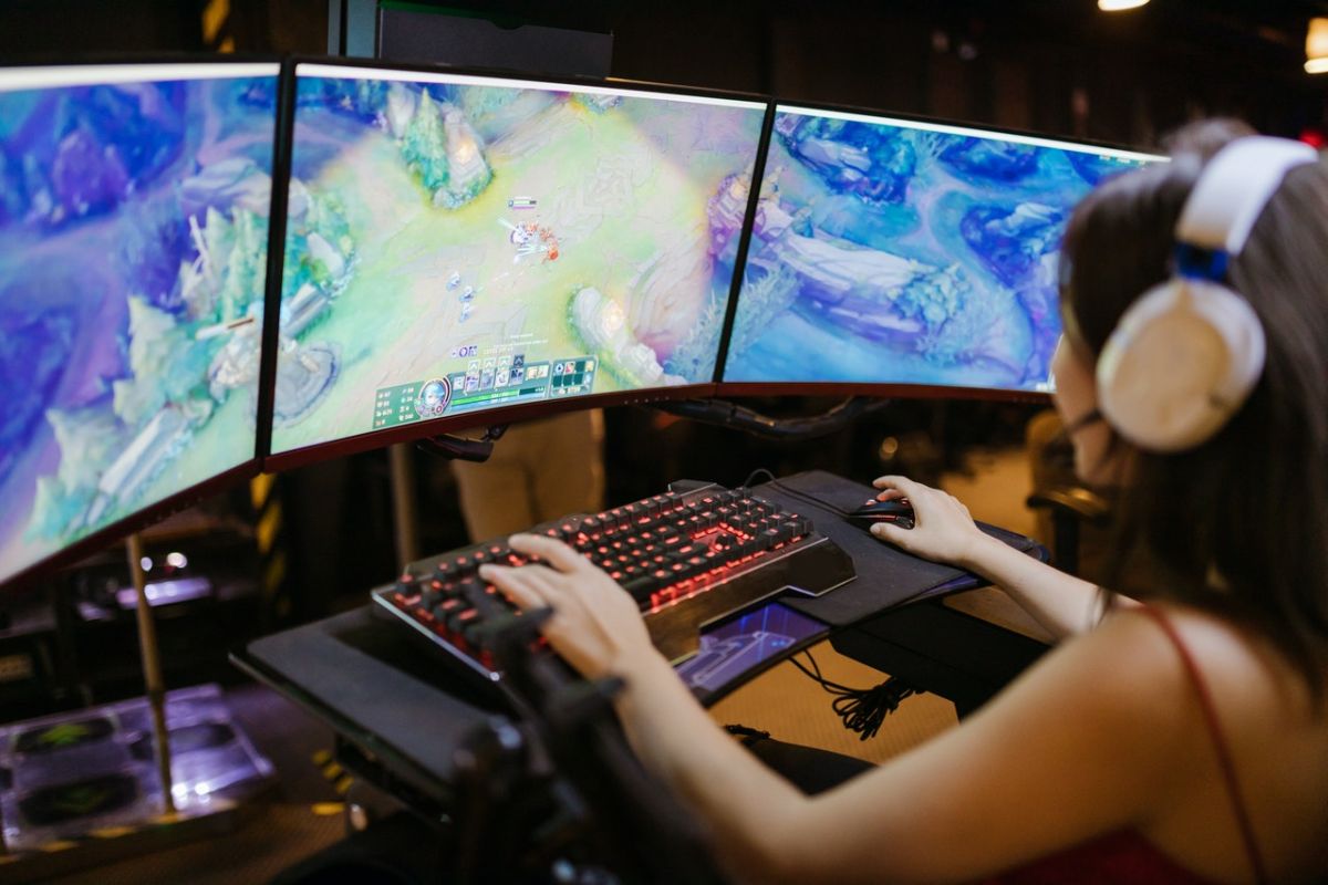 Kontroversi Makin Panas! Zeusx Gaming Dukung Kebebasan Main di Tengah Isu Boosting Akun Elon Musk